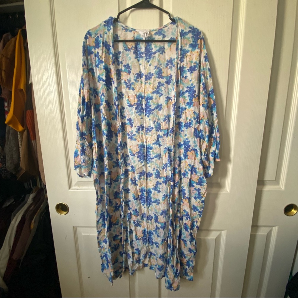Lightweight Floral Cardigan